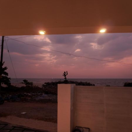 Marari Aidenz Beach Vibe Villa Alappuzha ภายนอก รูปภาพ